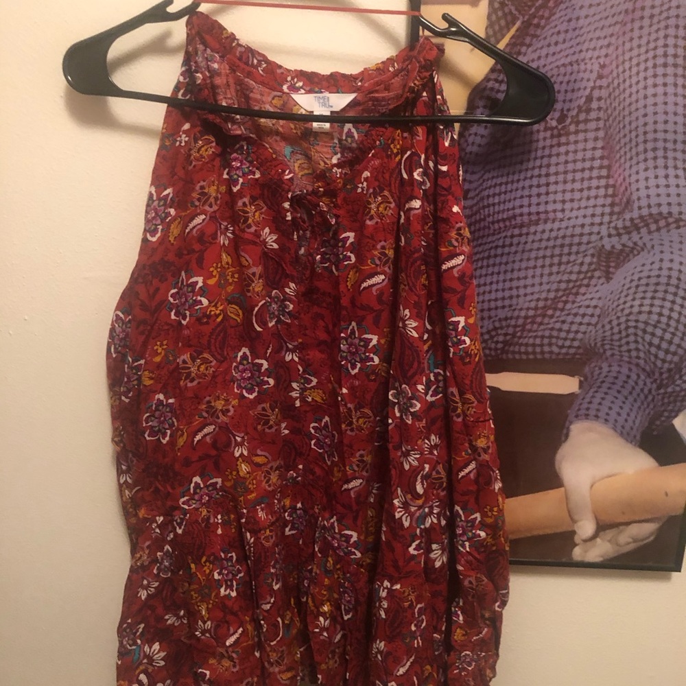 Dress clothes - Picture 3 of 3